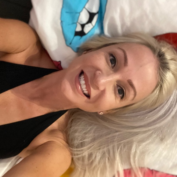 Meet your Posher, Denise - Picture 1 of 1